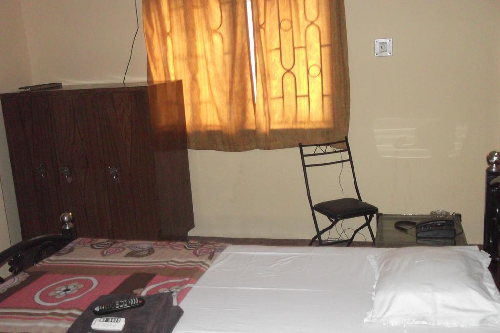 Megacity Inn Kalküta Oda fotoğraf
